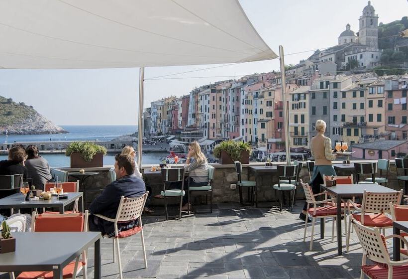 هتل Grand  Portovenere