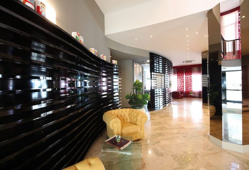 هتل Grande Albergo Maugeri