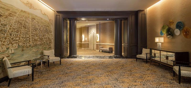 هتل Hilton Alexandria Old Town