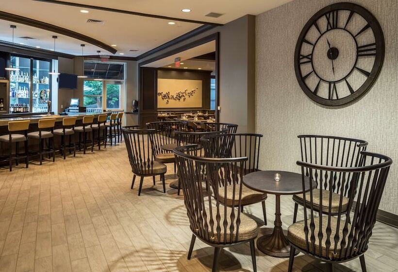 هتل Hilton Alexandria Old Town