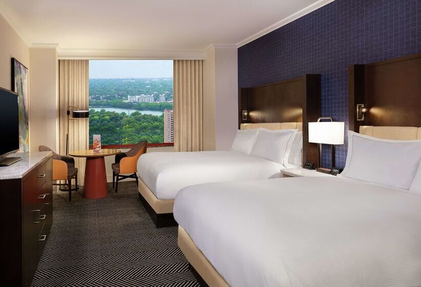 هتل Hilton Austin