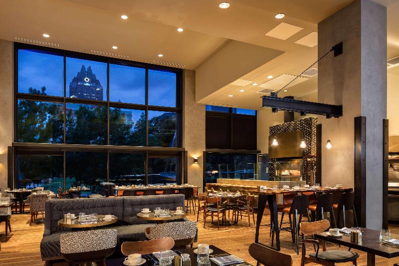 هتل Hilton Austin