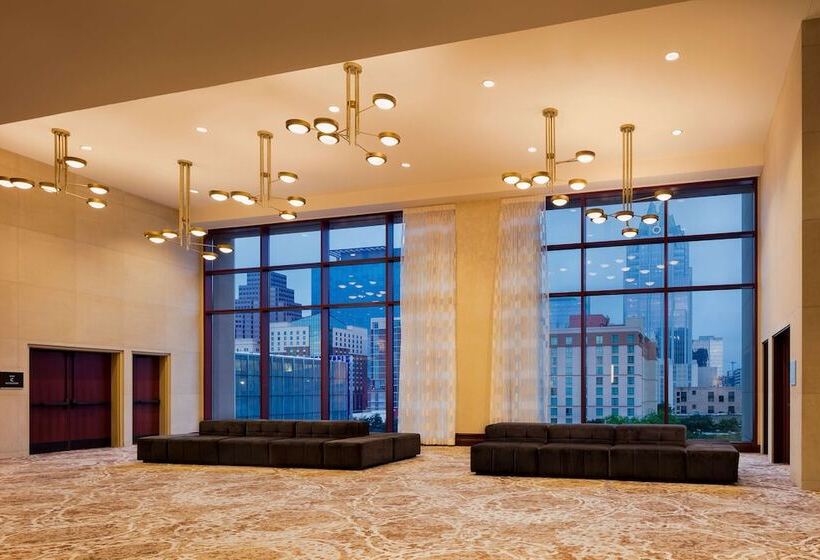 هتل Hilton Austin