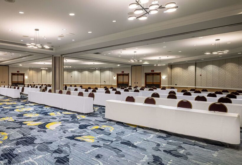 هتل Hilton Austin Airport