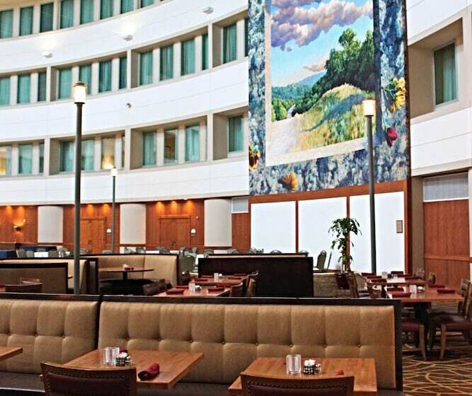هتل Hilton Austin Airport