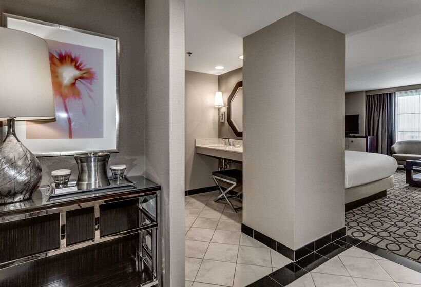 هتل Hilton Columbus At Easton