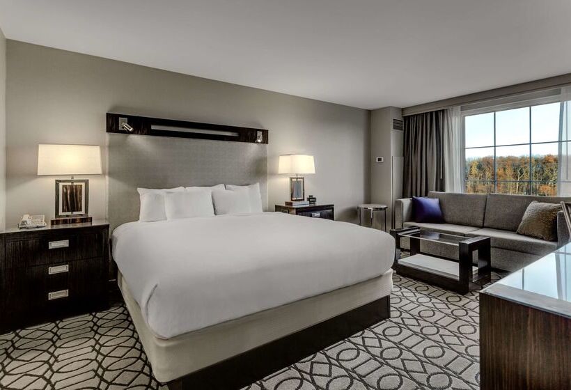 هتل Hilton Columbus At Easton