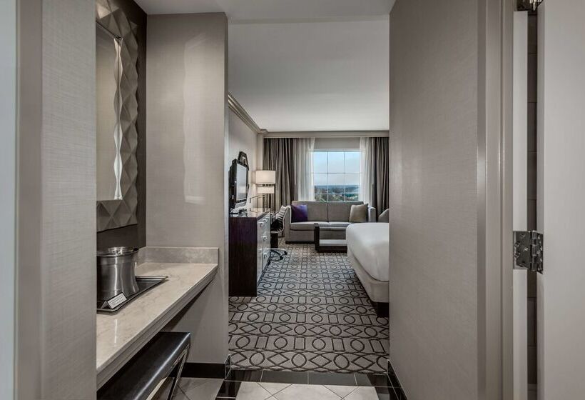 هتل Hilton Columbus At Easton