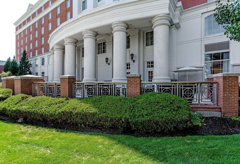 هتل Hilton Columbus At Easton