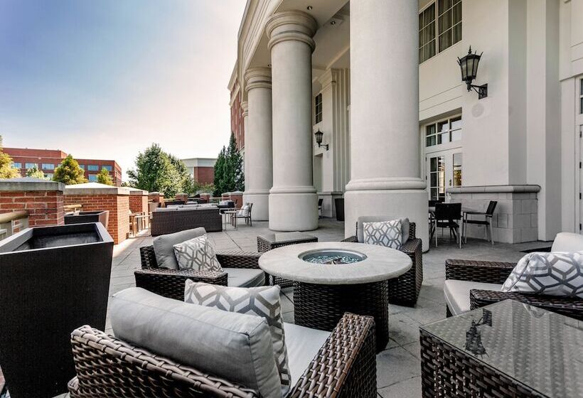 هتل Hilton Columbus At Easton
