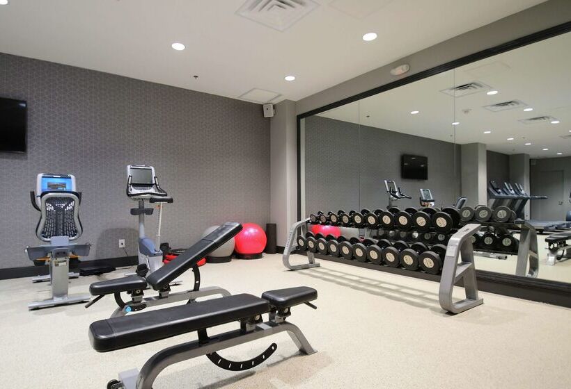هتل Hilton Dallas/park Cities