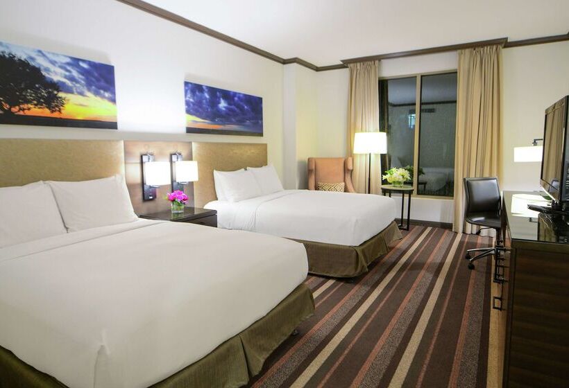 هتل Hilton Dallas/park Cities