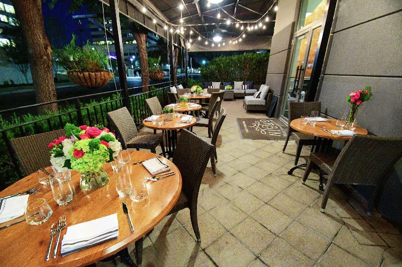 هتل Hilton Dallas/park Cities