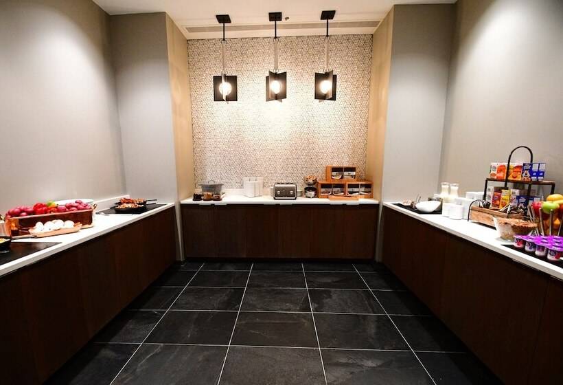 هتل Hilton Dallas/park Cities