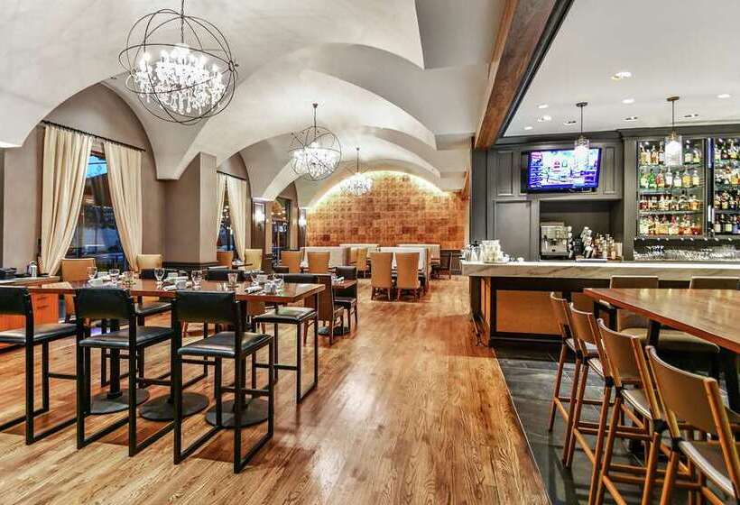 هتل Hilton Dallas/park Cities