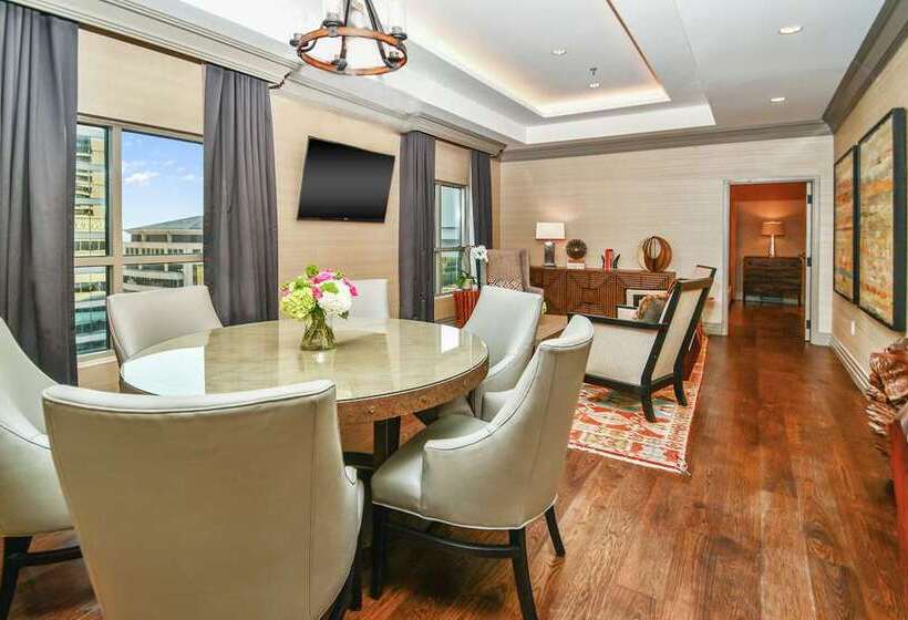 هتل Hilton Dallas/park Cities