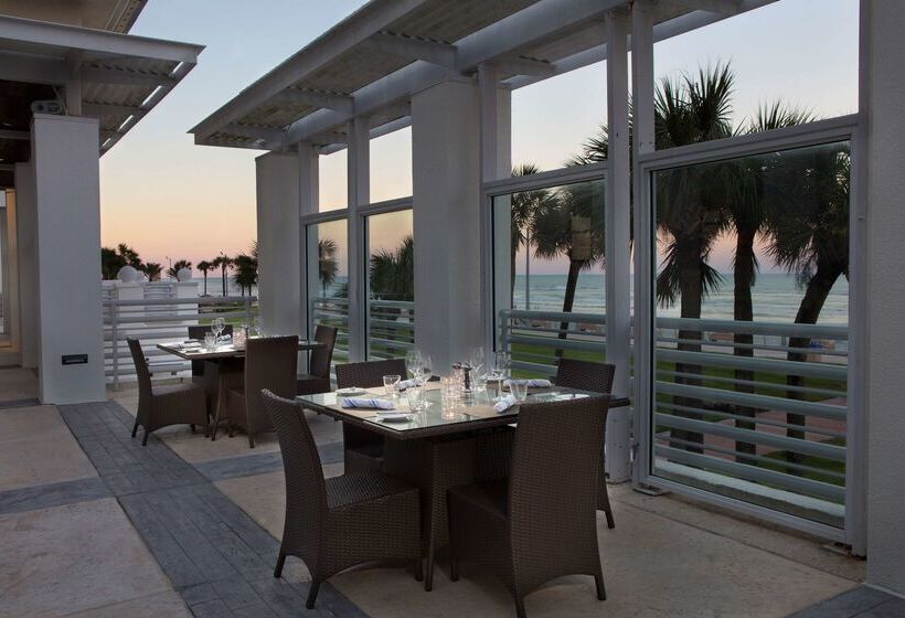 هتل Hilton Daytona Beach Oceanfront Resort