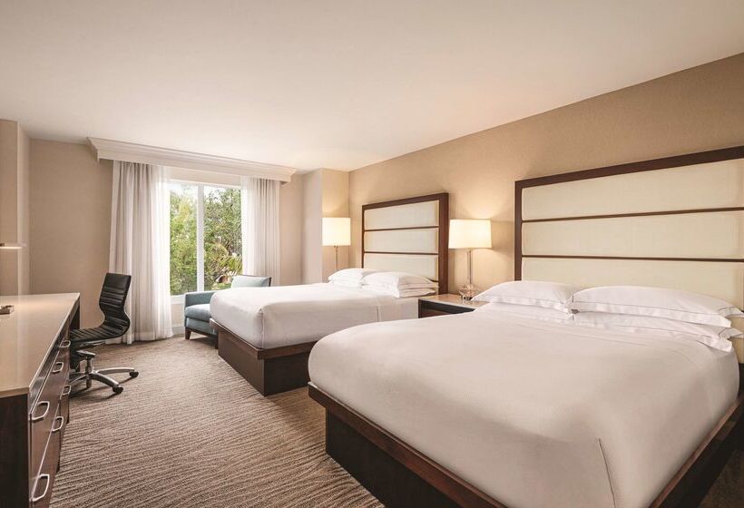 בית מלון כפרי Hilton Naples