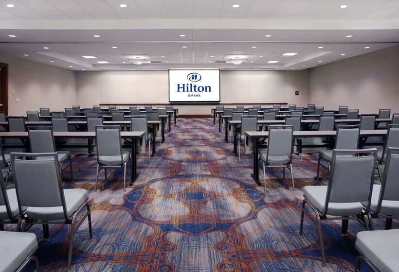 هتل Hilton Omaha