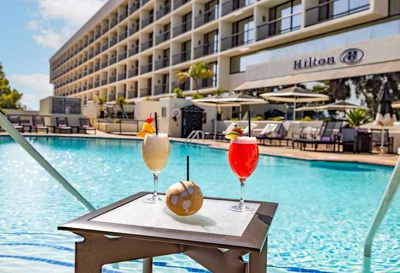 בית מלון כפרי Hilton Orange County/costa Mesa