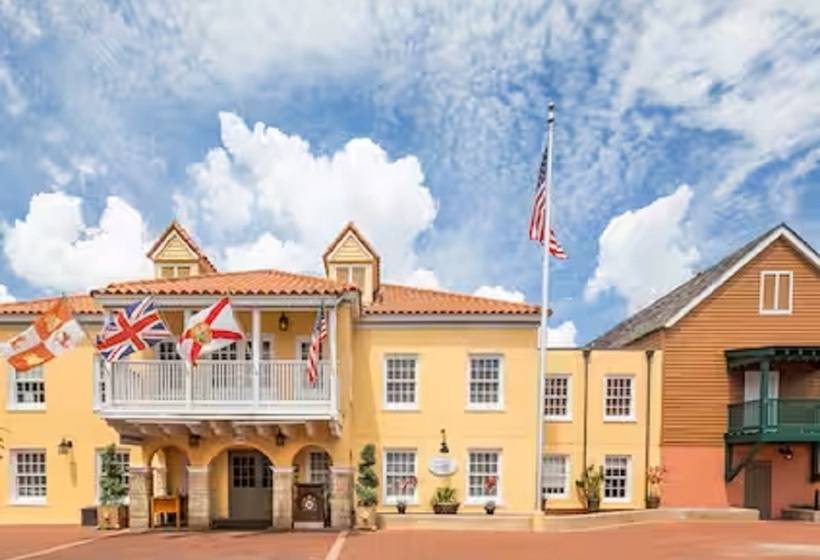 هتل Hilton St. Augustine Historic Bayfront