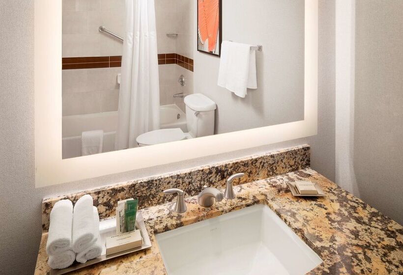 هتل Hilton University Of Florida Conference Center Gainesville