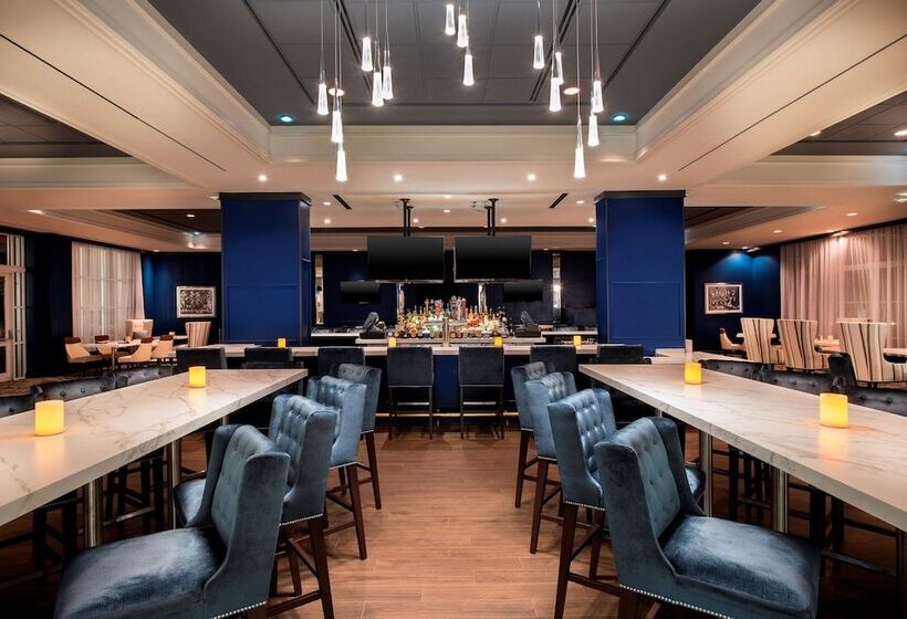 هتل Hilton University Of Florida Conference Center Gainesville