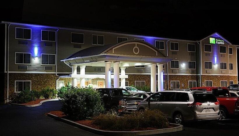 호텔 Holiday Inn Express   Ludlow   Chicopee Area, An Ihg
