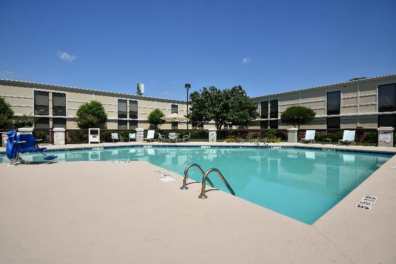 هتل Holiday Inn Lumberton, An Ihg