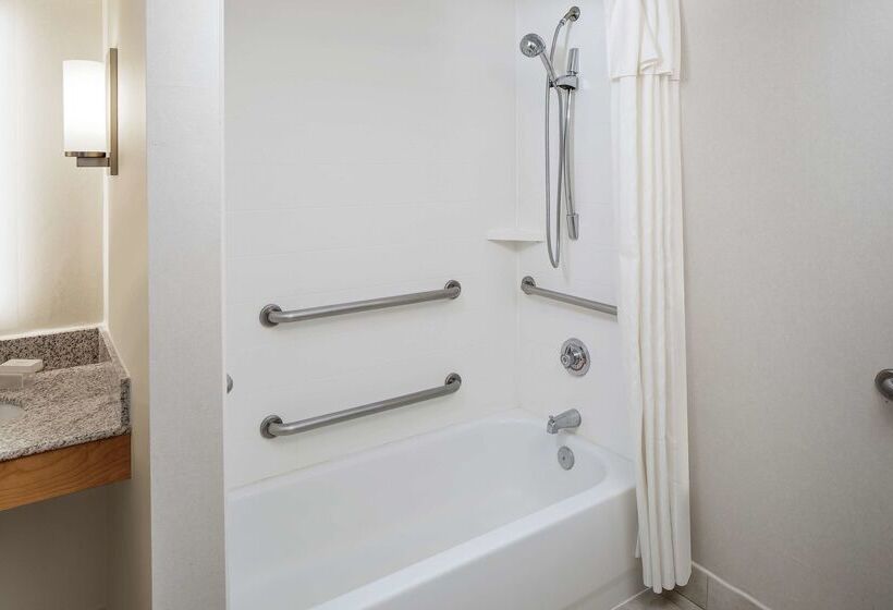 هتل Homewood Suites By Hilton Albuquerque Uptown