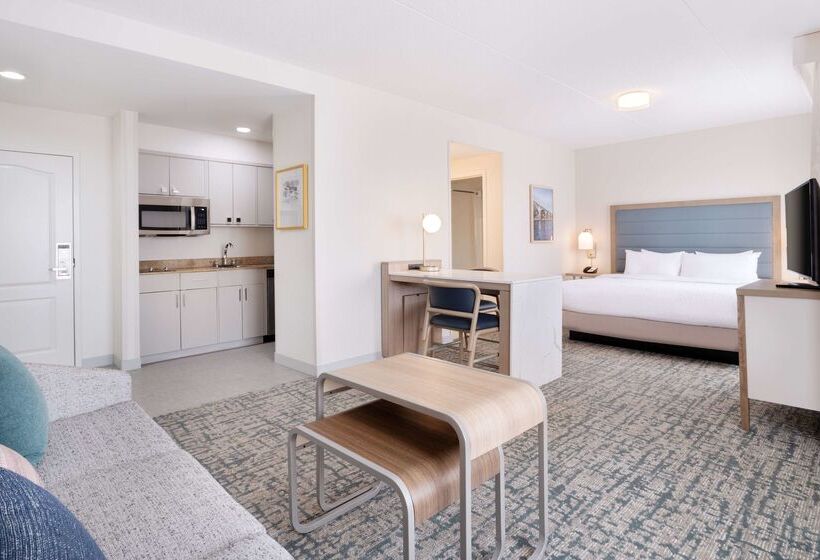 هتل Homewood Suites By Hilton Columbia