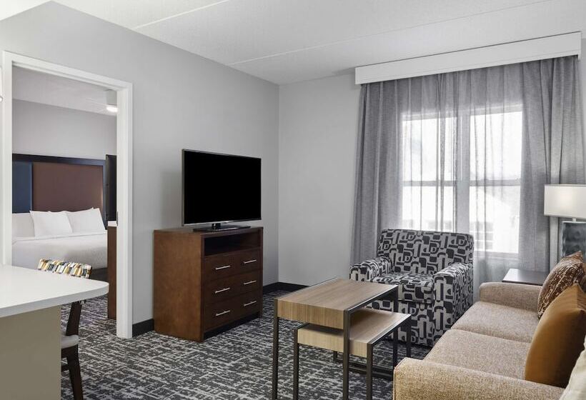 هتل Homewood Suites By Hilton Columbus/airport