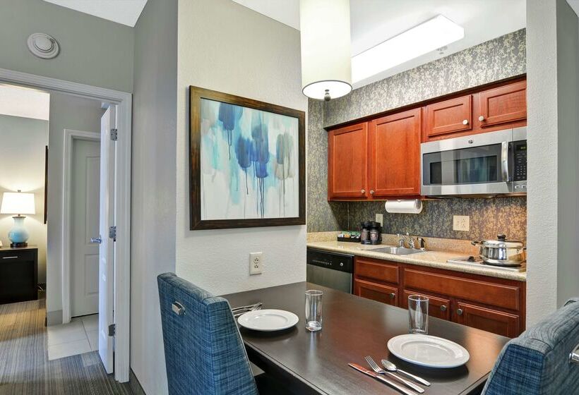 هتل Homewood Suites By Hilton Lexington Fayette Mall