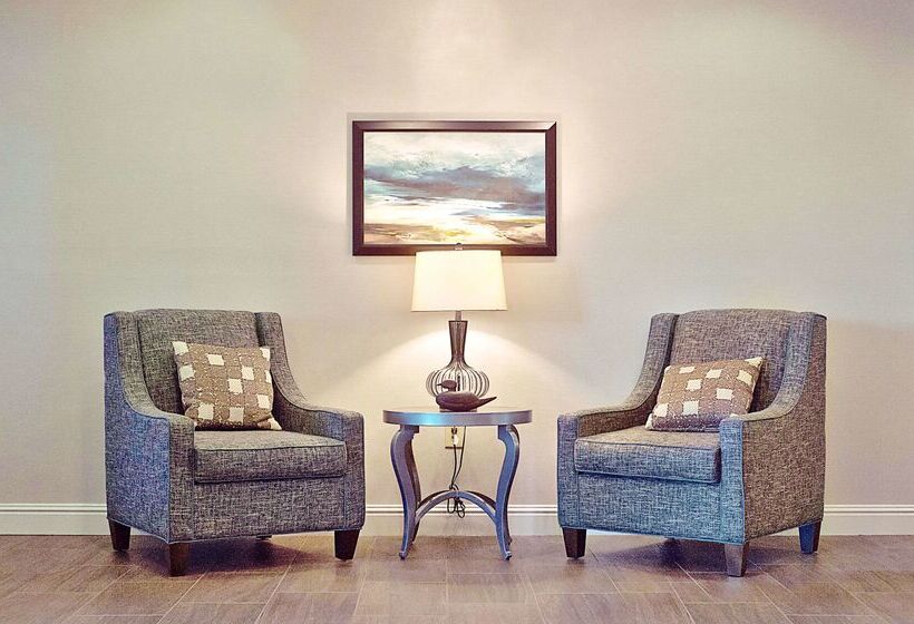 هتل Homewood Suites By Hilton Lexington Fayette Mall