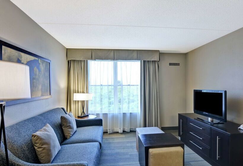 هتل Homewood Suites By Hilton Lexington Fayette Mall