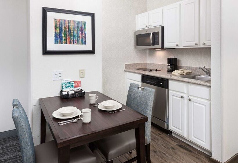 فندق Homewood Suites By Hilton Mahwah