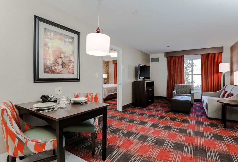 هتل Homewood Suites By Hilton Melville  Ny