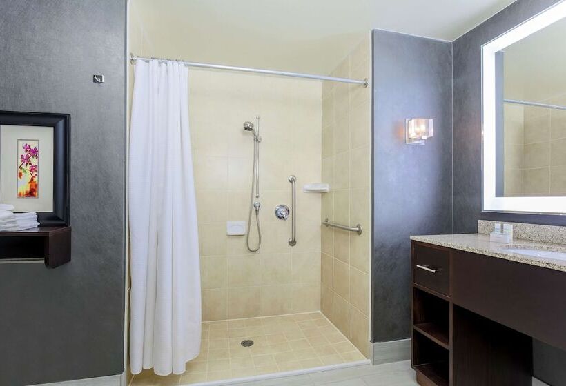 فندق Homewood Suites Melville
