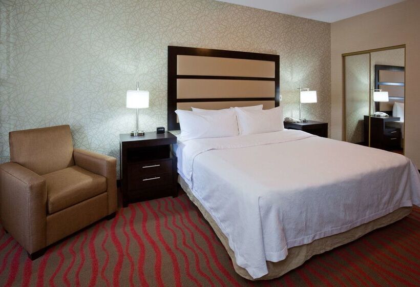 هتل Homewood Suites By Hilton Sioux Falls