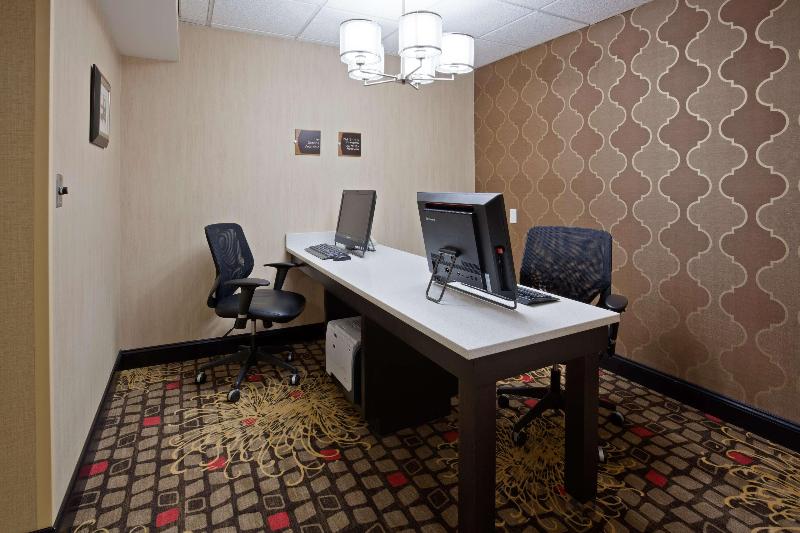 هتل Homewood Suites By Hilton Sioux Falls