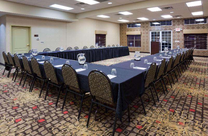 هتل Homewood Suites By Hilton Sioux Falls