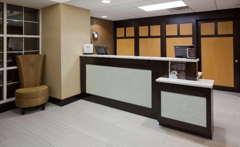 هتل Homewood Suites By Hilton Sioux Falls