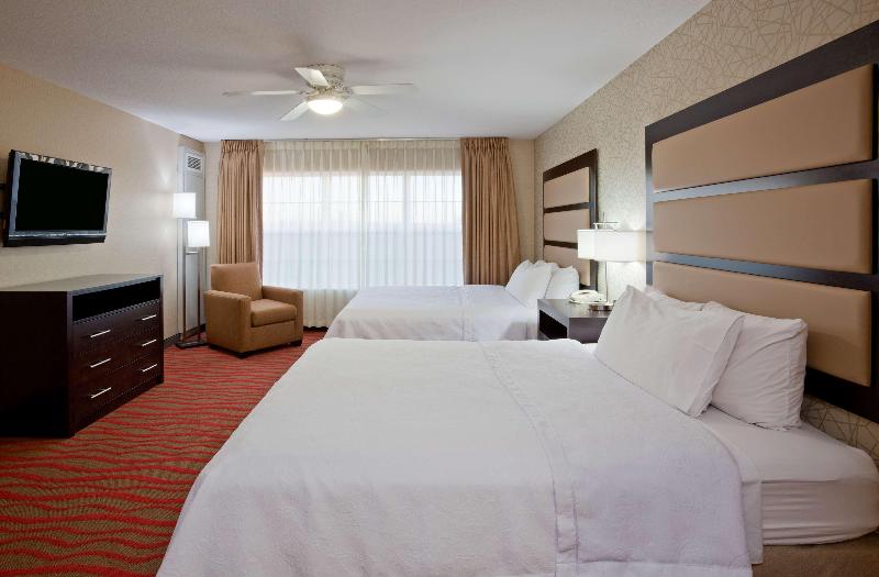 هتل Homewood Suites By Hilton Sioux Falls
