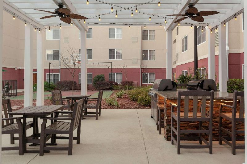فندق Homewood Suites By Hilton Tallahassee