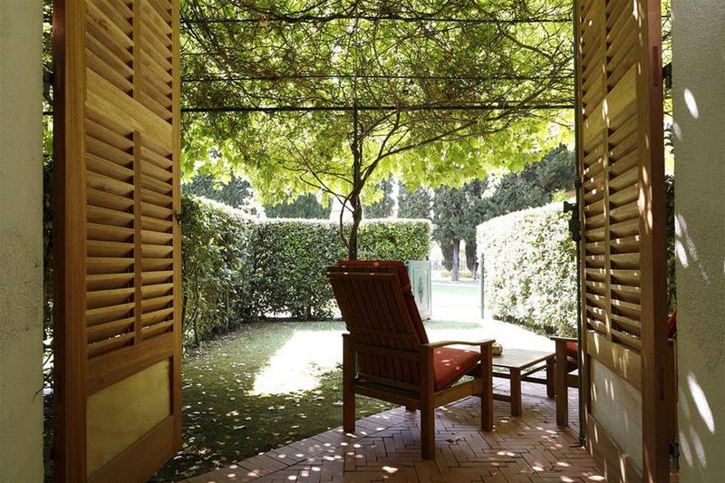 Отель Hostellerie De L Abbaye De La Celle   Teritoria