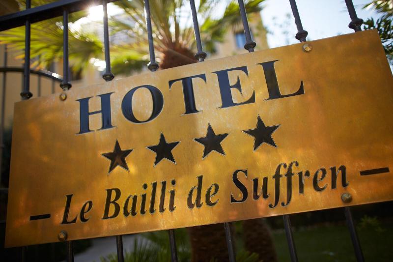 هتل Hôtel Le Bailli De Suffren