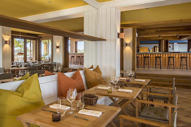 هتل Hôtel Le Bailli De Suffren