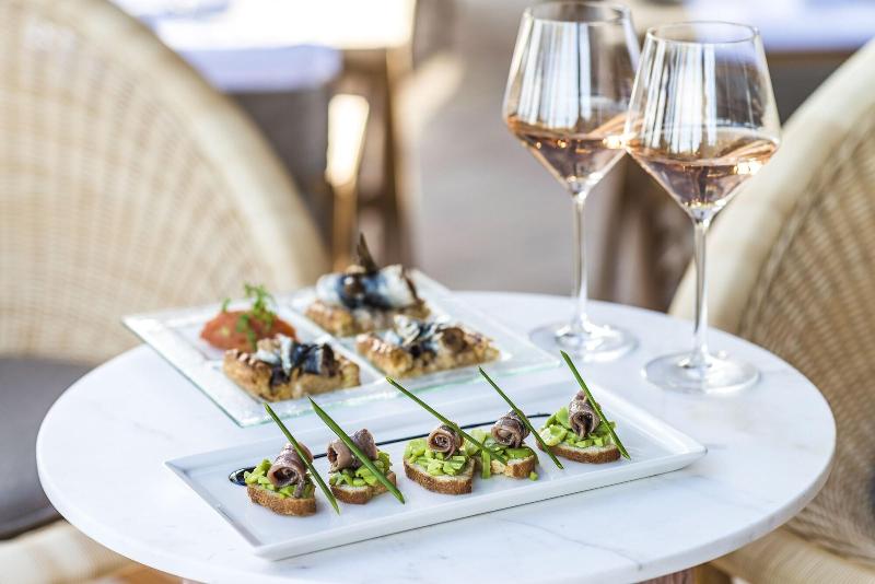هتل Hôtel Le Bailli De Suffren