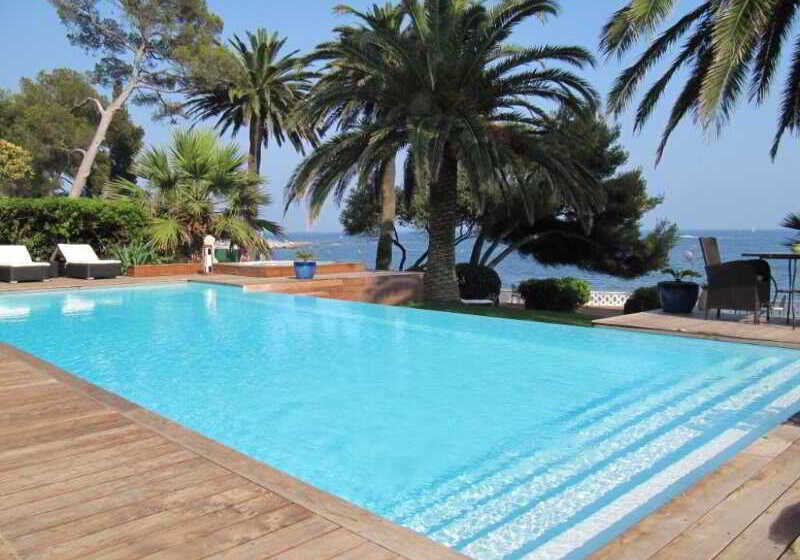 هتل La Villa Mauresque