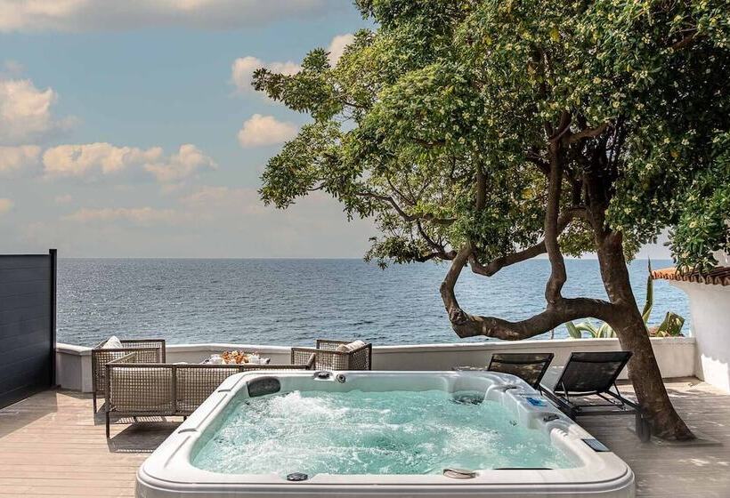 هتل La Villa Mauresque
